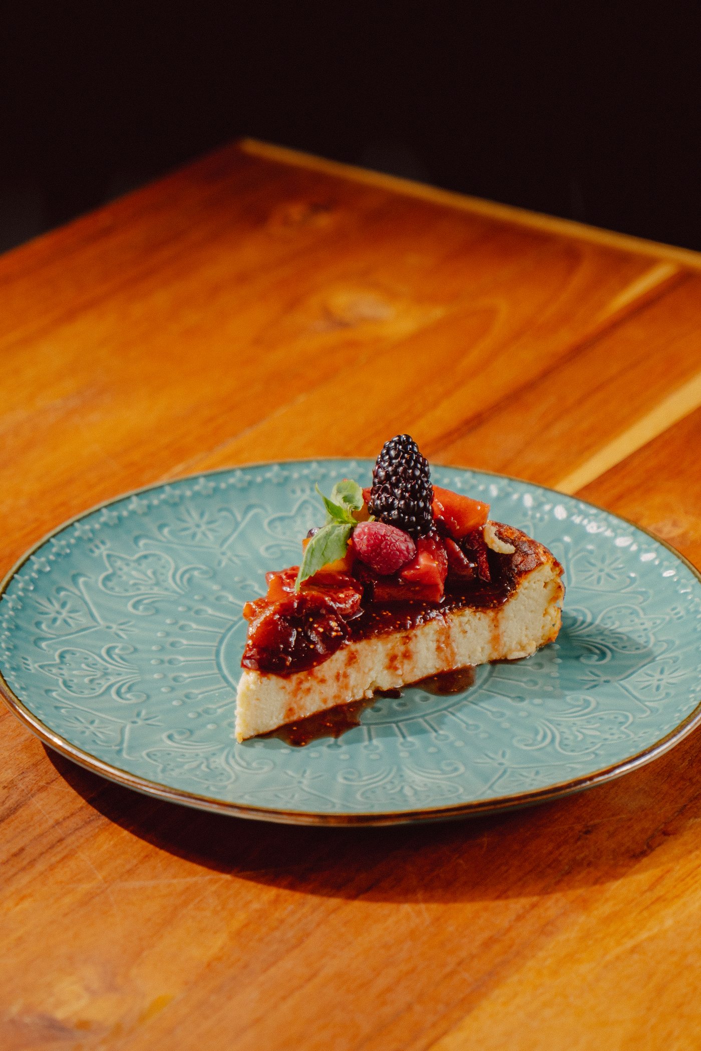 Cheesecake con frutos rojos · Ferrata 57 Roof